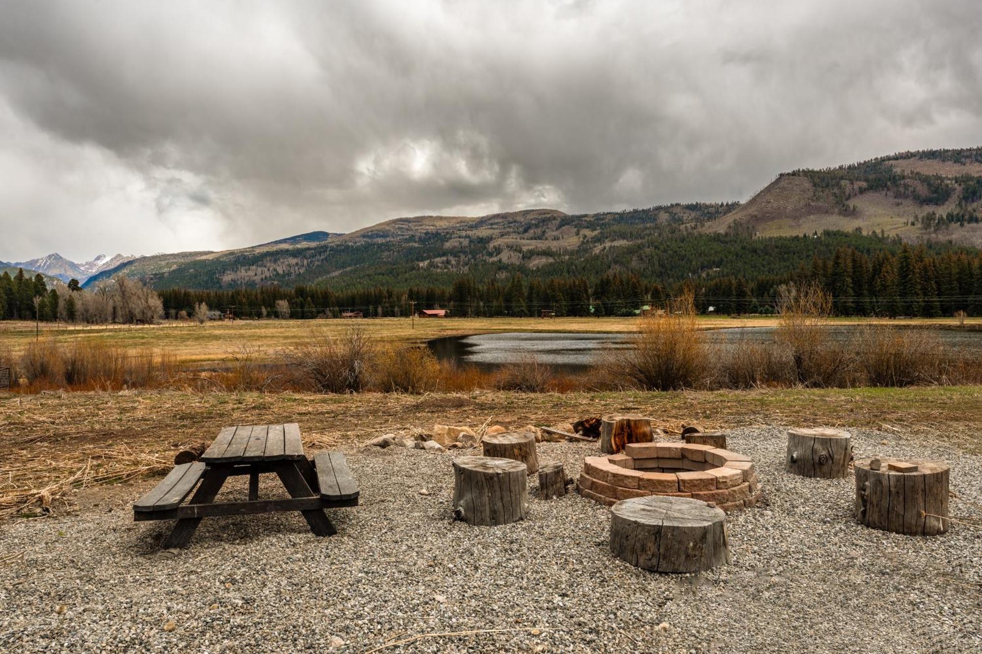 Bear Paw Lodge & Vacation Homes Vallecito Bagian luar foto